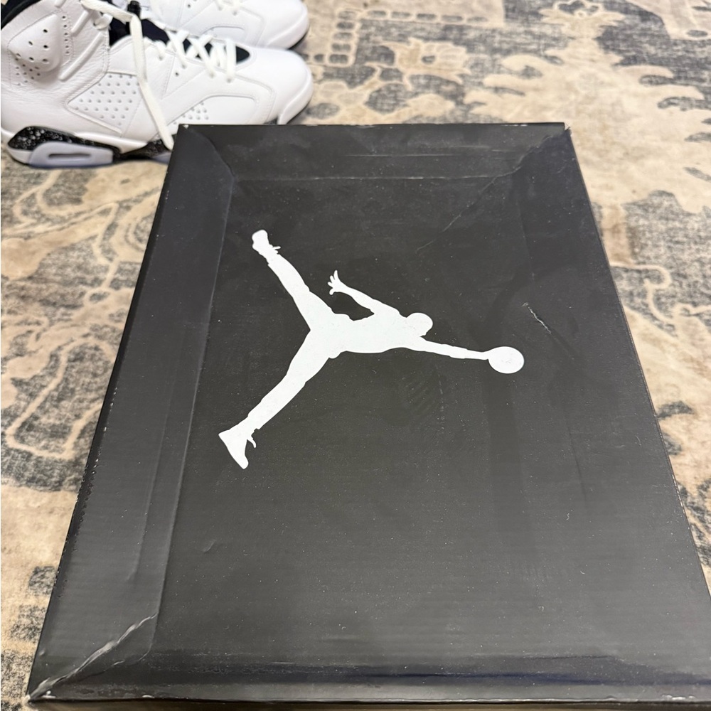 Jordan 6 Reverse Oreo